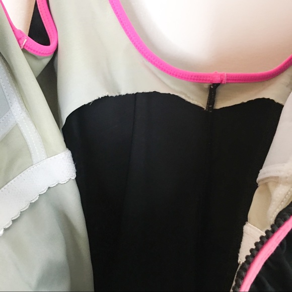 Reebok Half Zip One Piece Swimsuit Black Size 14 - Picture 4 of 13